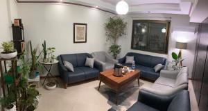 کلینیک-پذیرش-و-تعهد-اتاق-مشاوره-دکتر-پیمان-دوستی